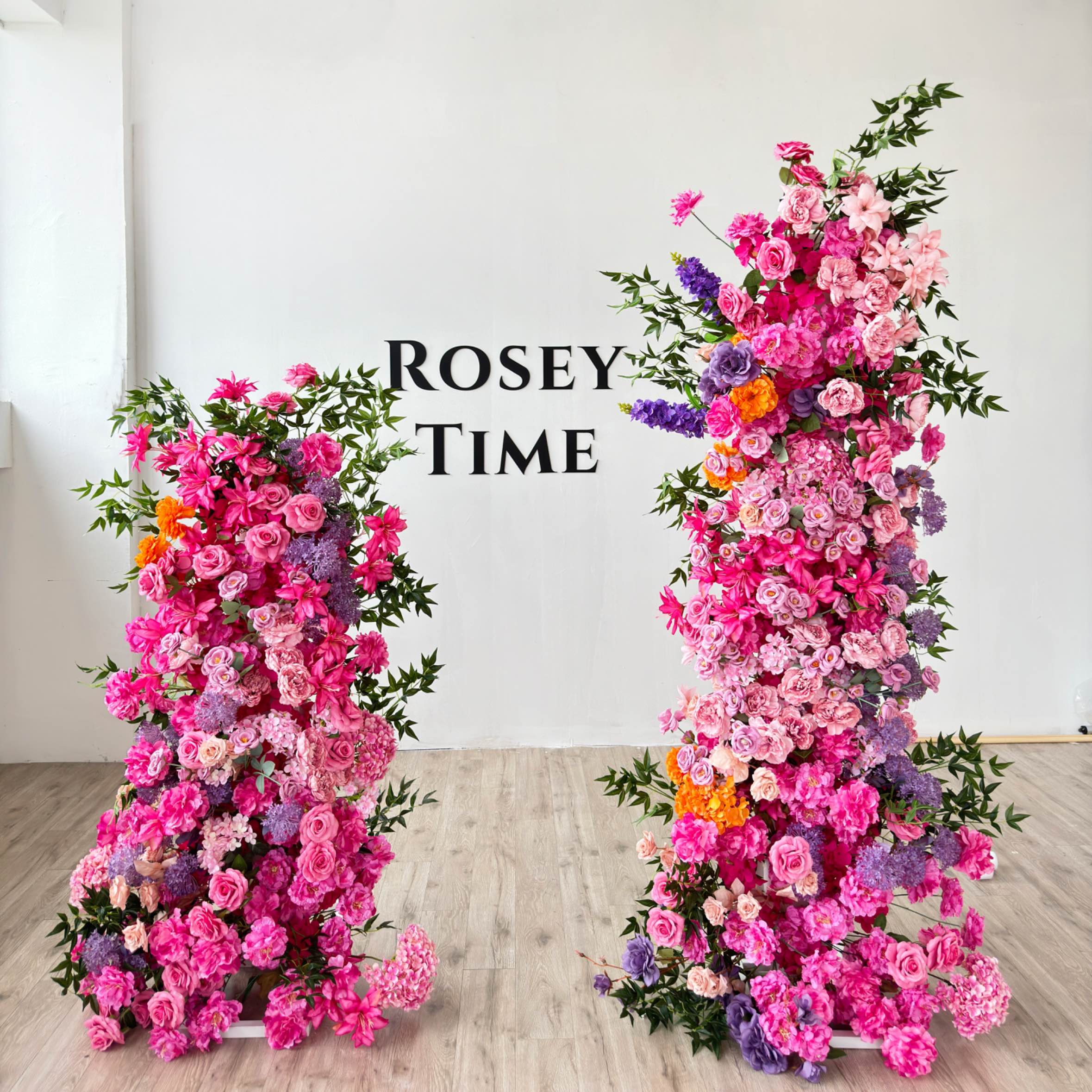 Roseytime Flower Pillars Set with Frame #RTP043