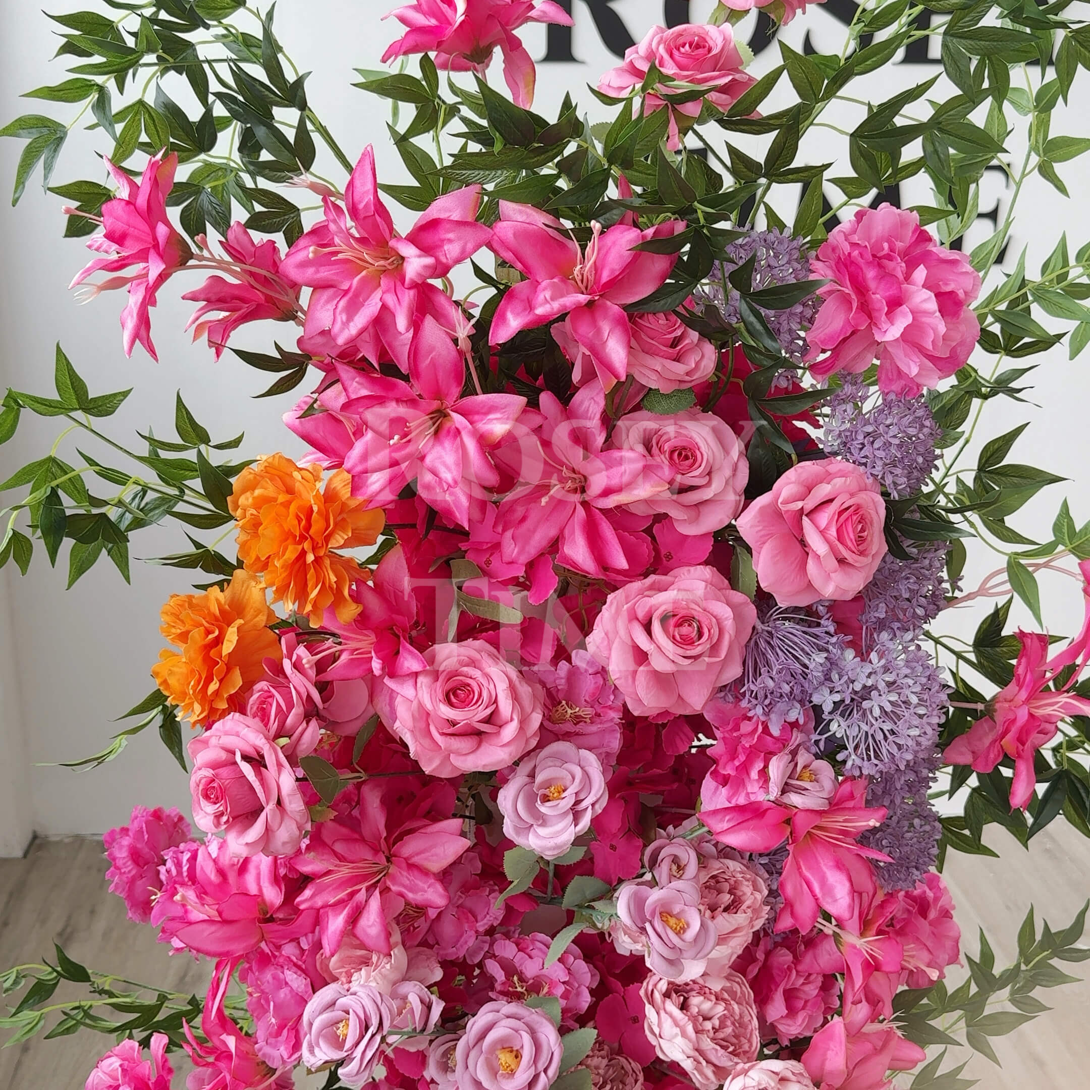 Roseytime Flower Pillars Set with Frame #RTP043