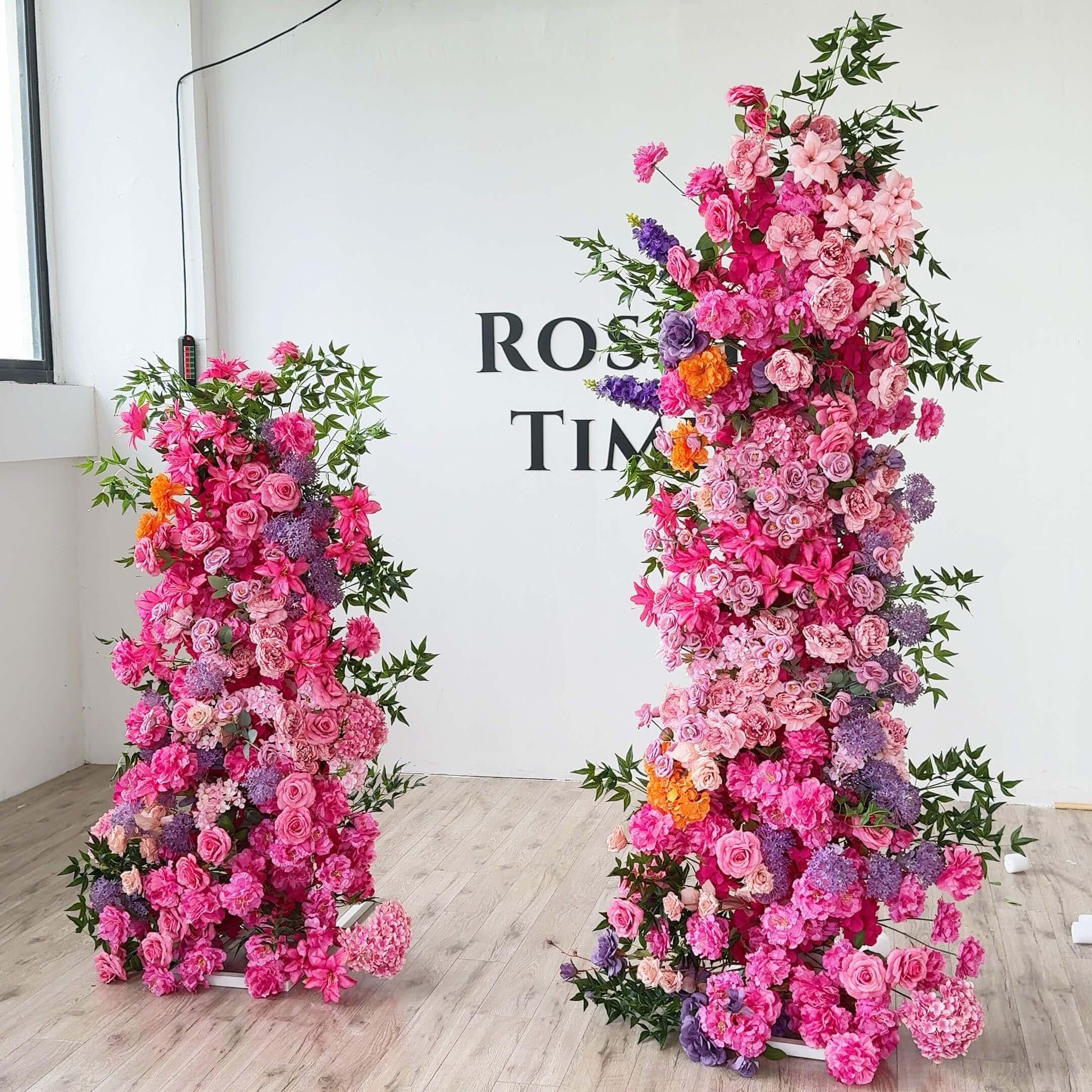 Roseytime Flower Pillars Set with Frame #RTP043