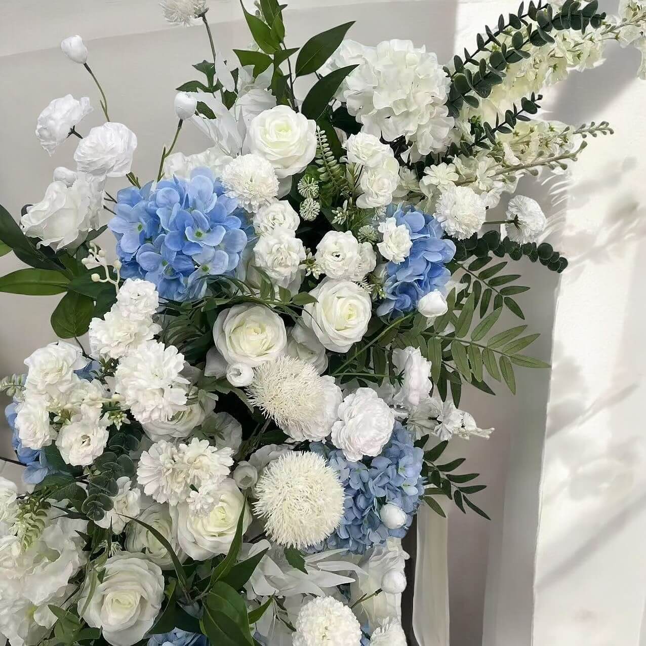 Roseytime Blue&White Flower Pillars Arch with Frame #RTP068