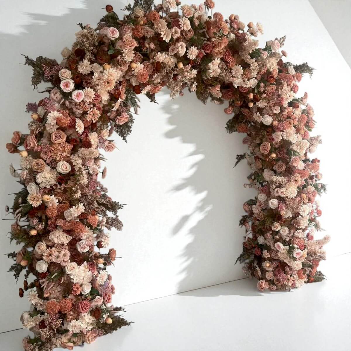 RoseyTime Brown Flower Arch n-shape Round Arch #RTA141