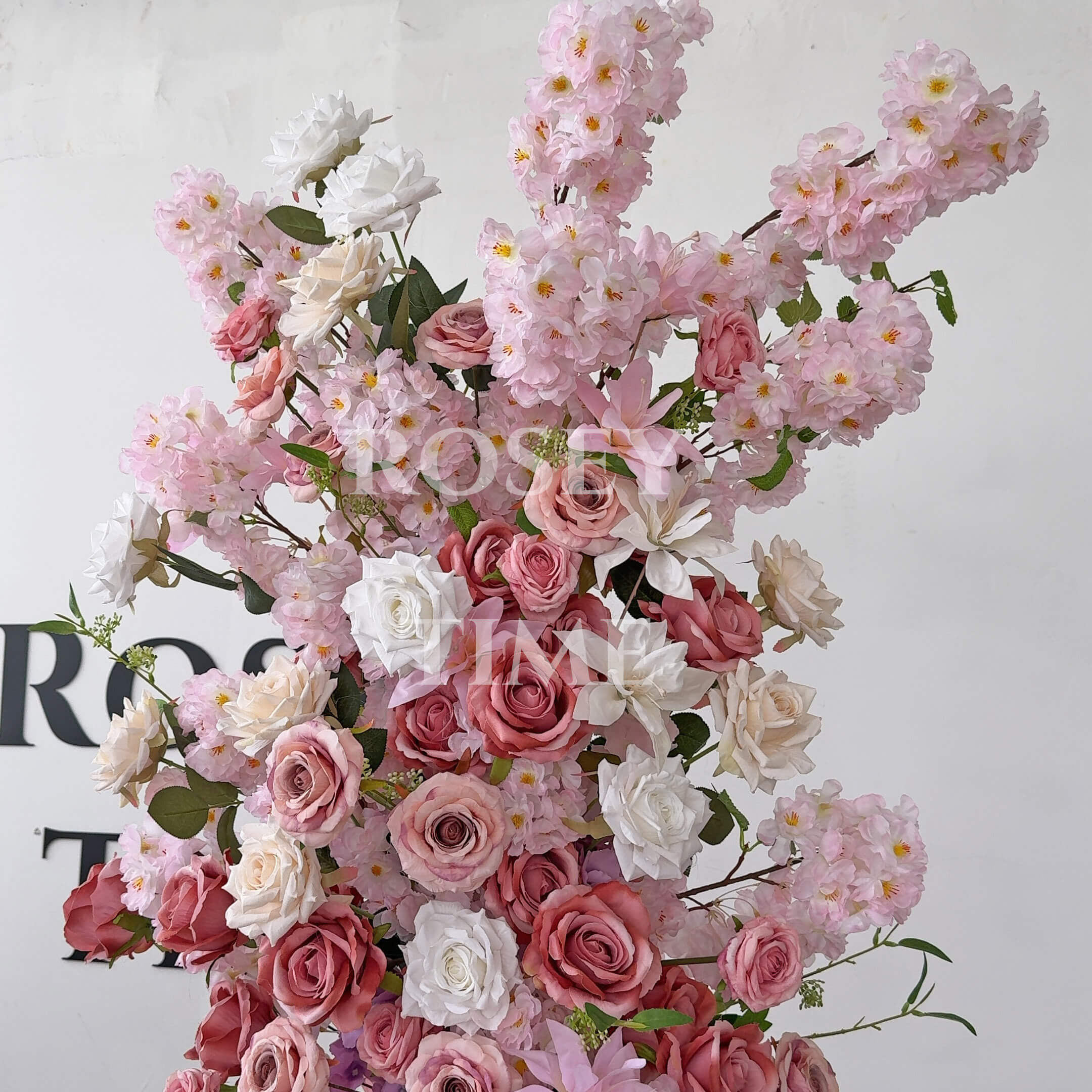New-Sale: Dusty Pink Flower Pillars Arch with Frame #RTP086