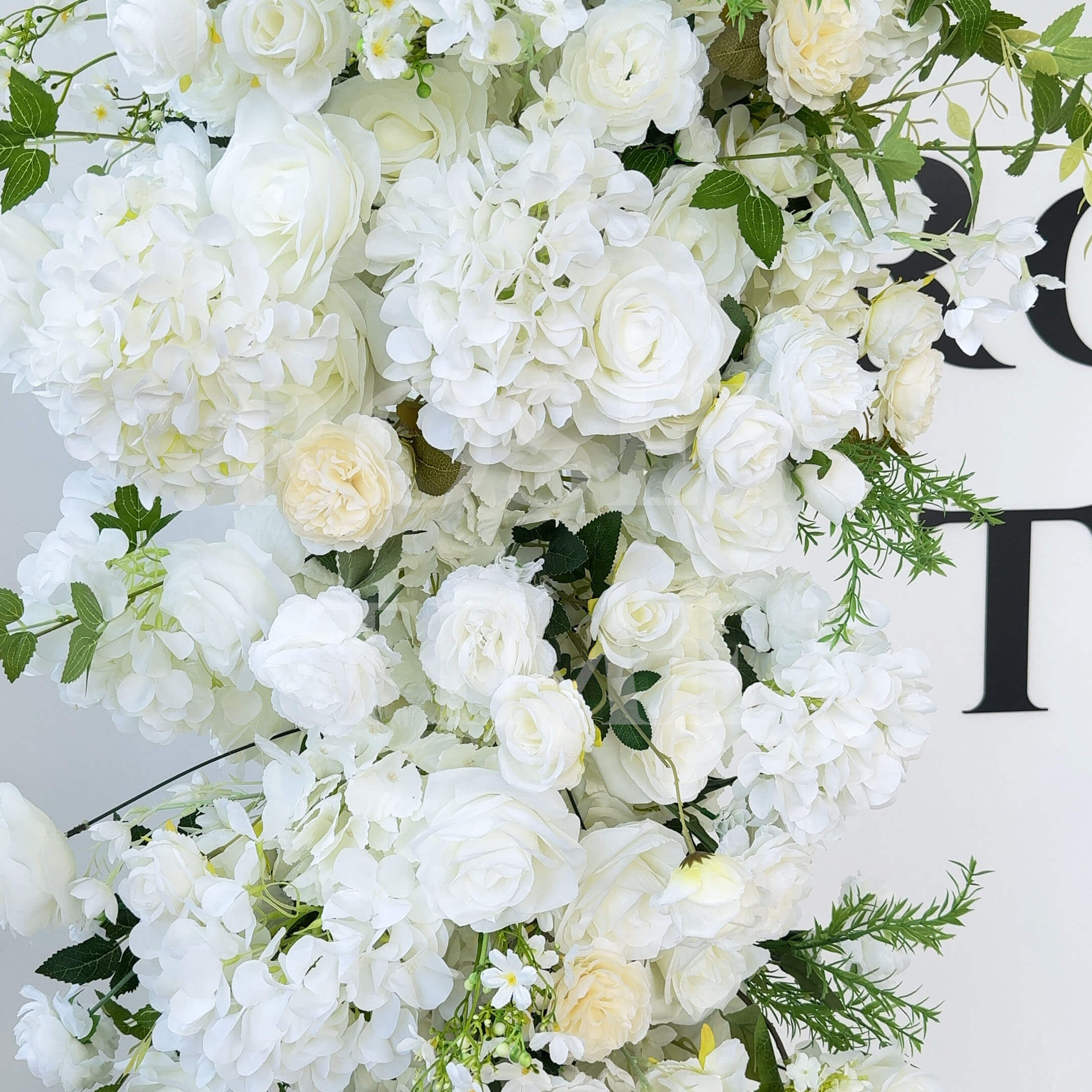 RoseyTime White Flower Round Arch With Frame #RTA079