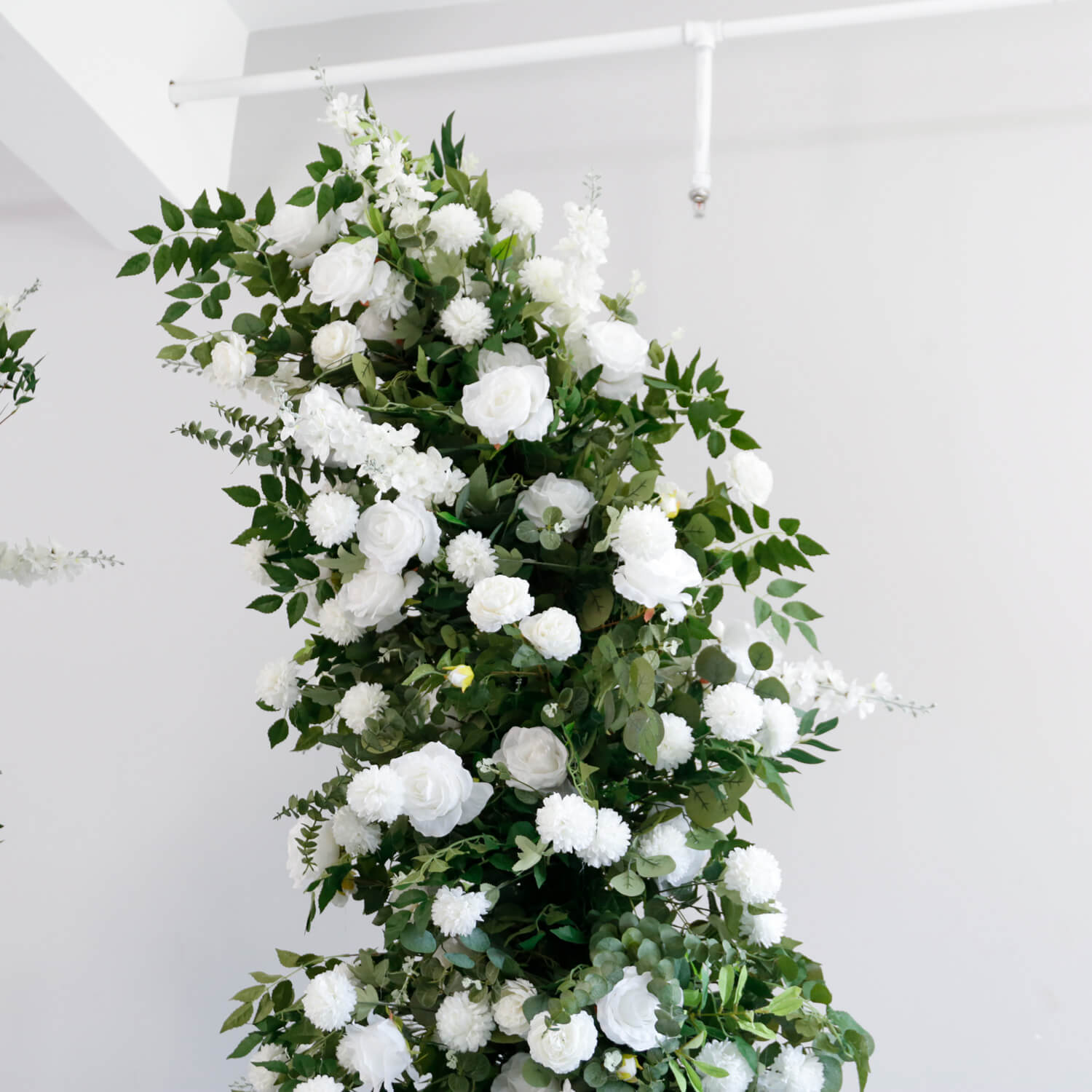 Roseytime Wedding White Green Flower Pillars with Frame #RTP057