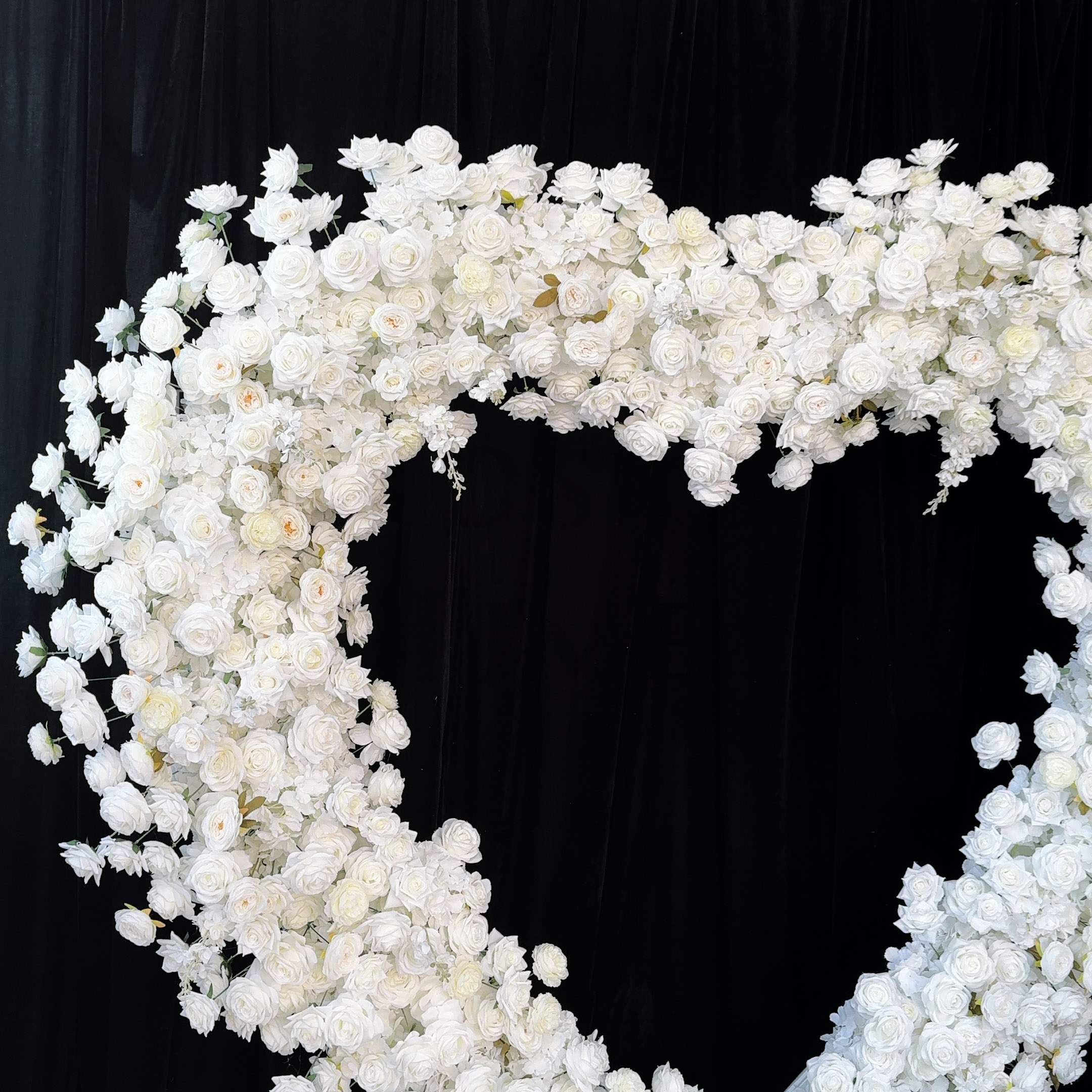 RoseyTime White Heart Artificial Flower Arches Set With Frame Wedding Backdrop Decor