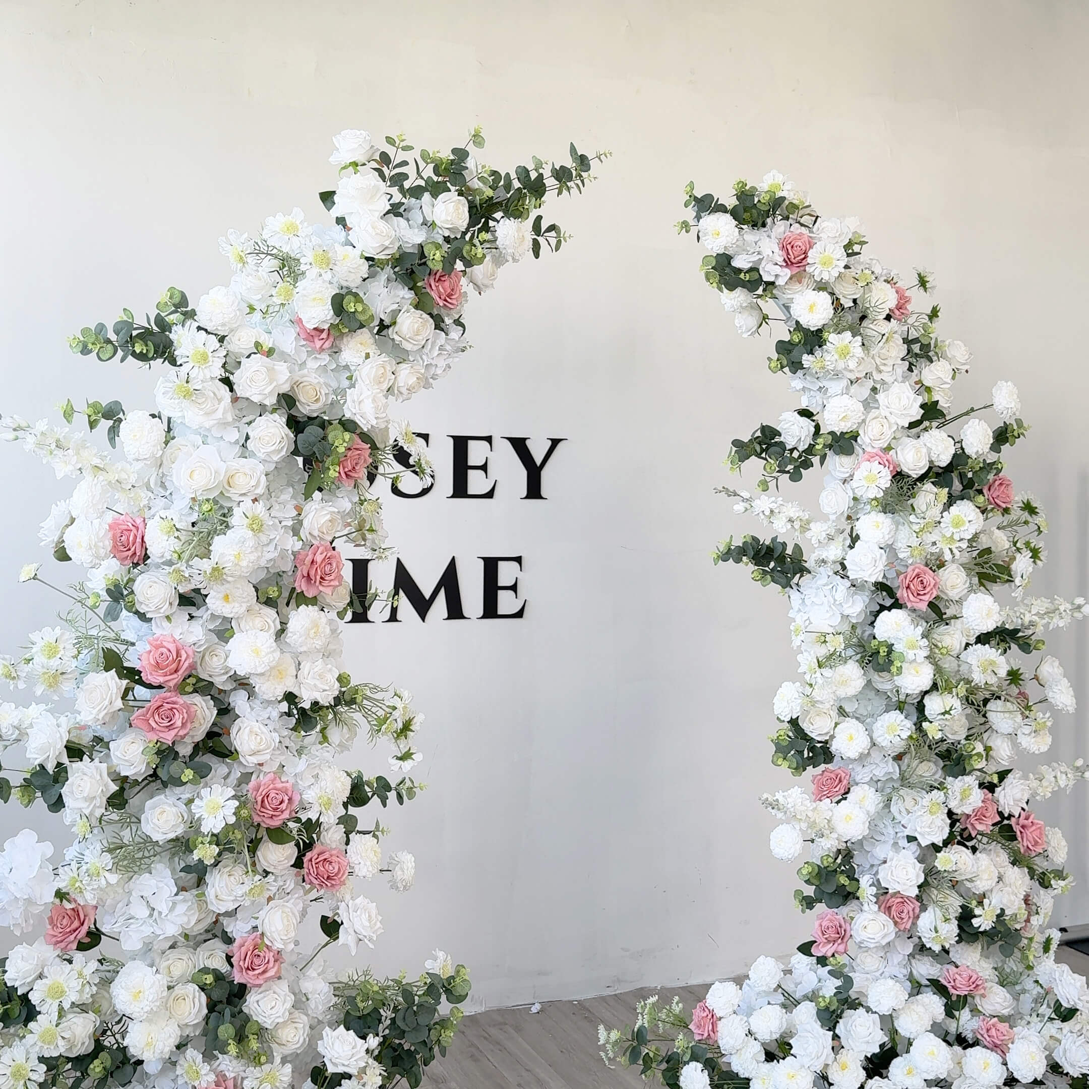 Roseytime Wedding Flower Pillars Set with Frame #RTP052