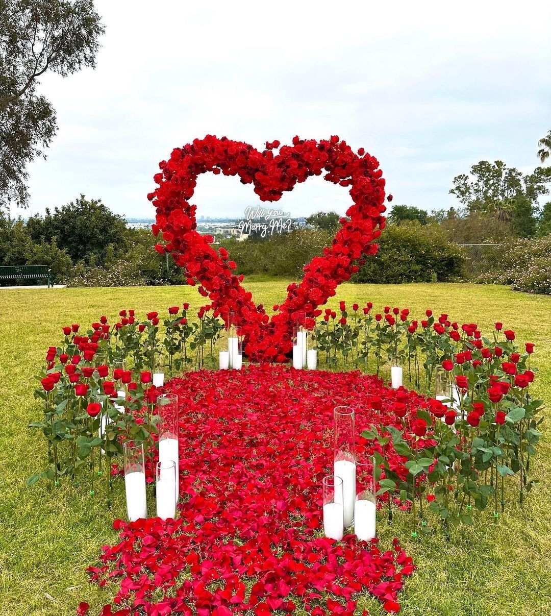 RoseyTime Red Heart Flower Arch Fabric Back With Frame #RTA391
