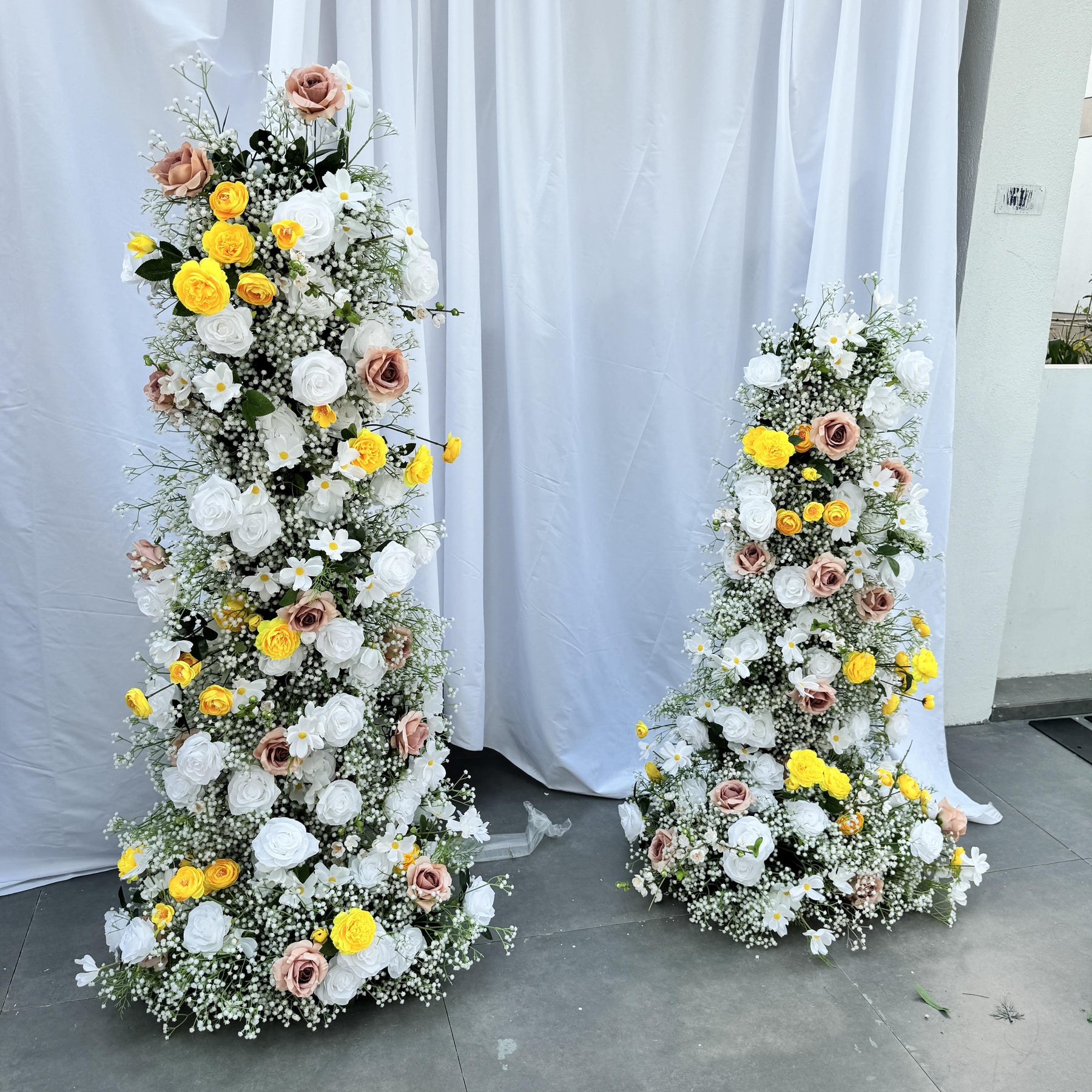 Roseytime Flower Pillars Arch Yellow Baby's Breath with Frame #RTP013