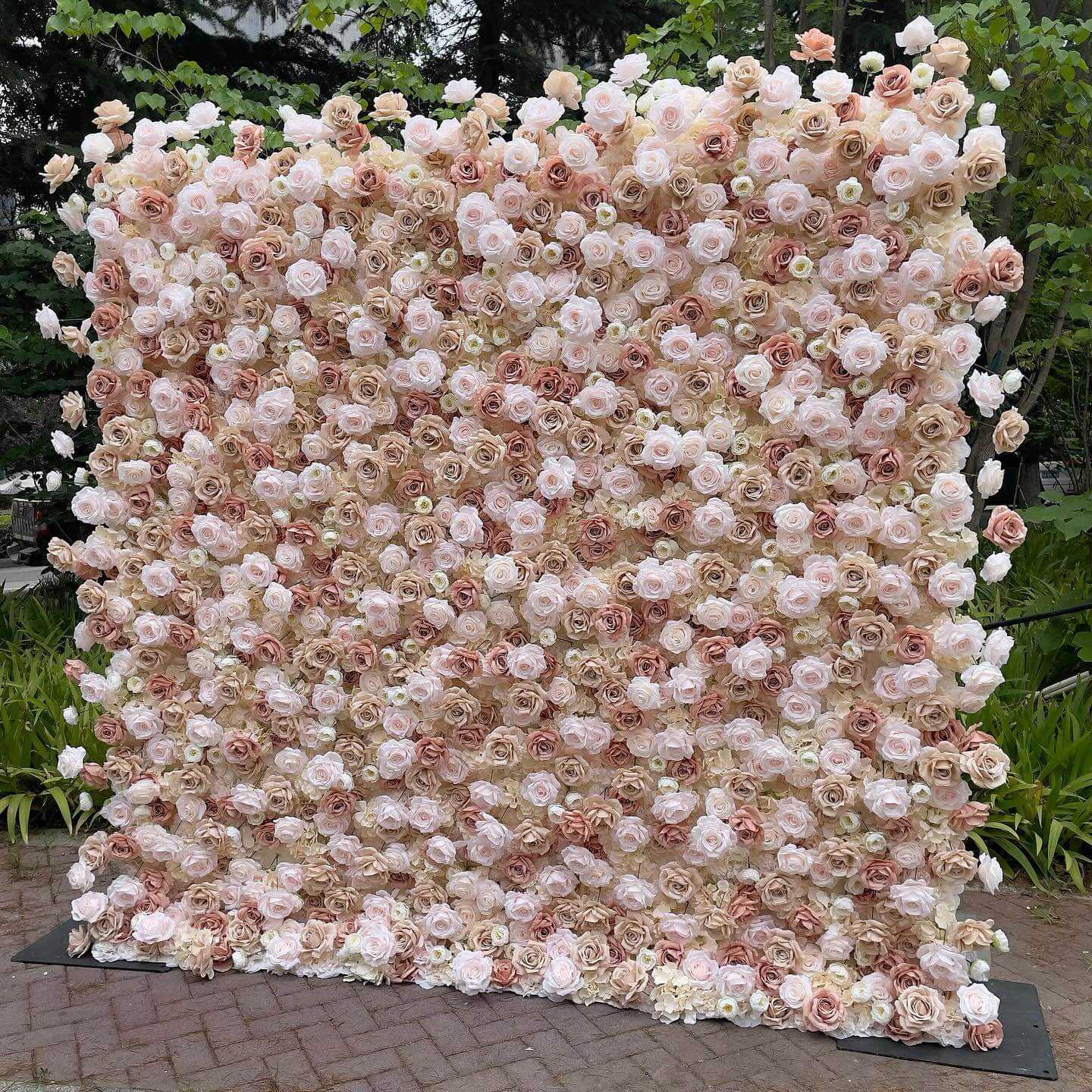 Roseytime 5D Brown Artificial Flower Wall Roll Up Fabric Back #RTW279