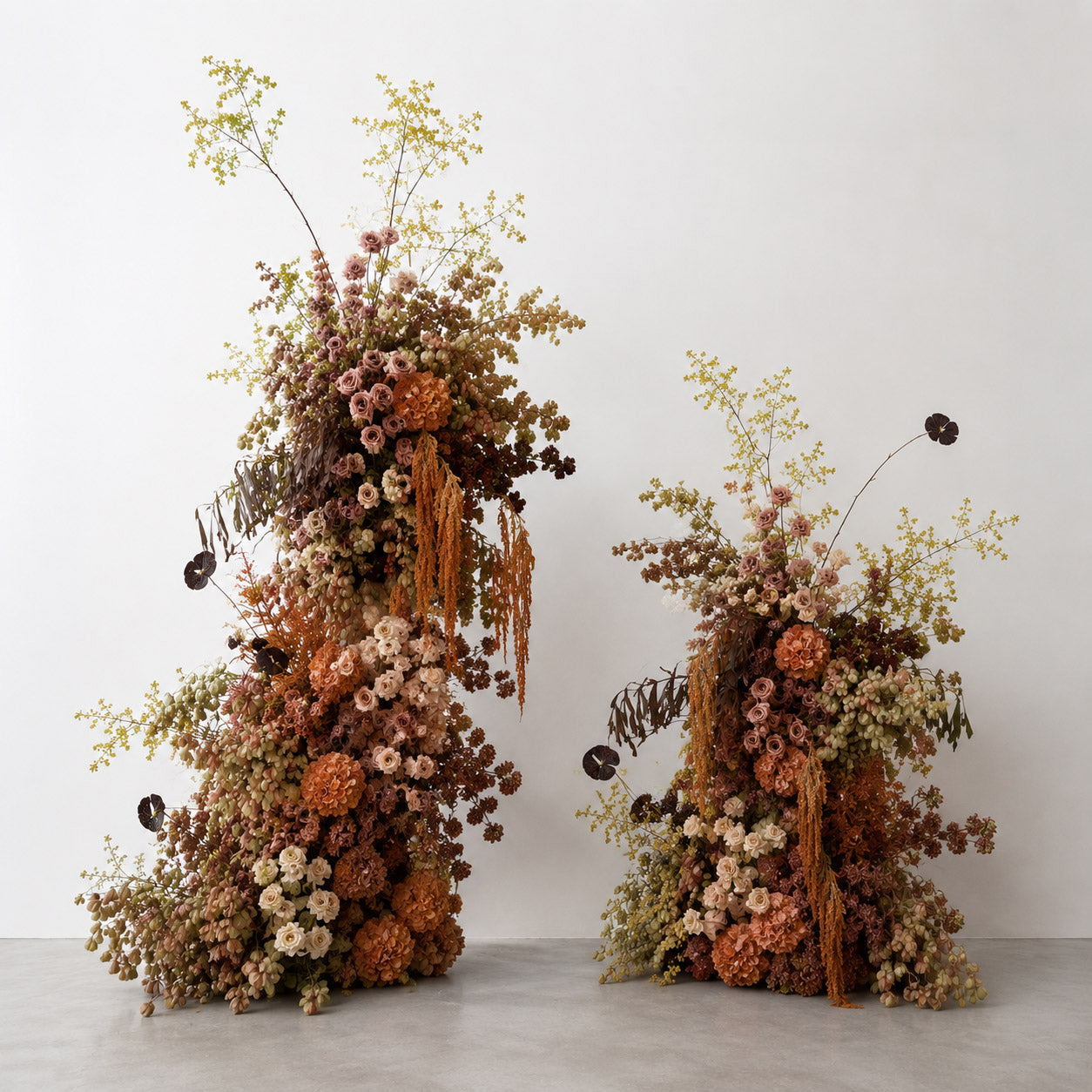 Roseytime Luxury Caramel Botanica Flower Pillars Arch with Frame #RTP158