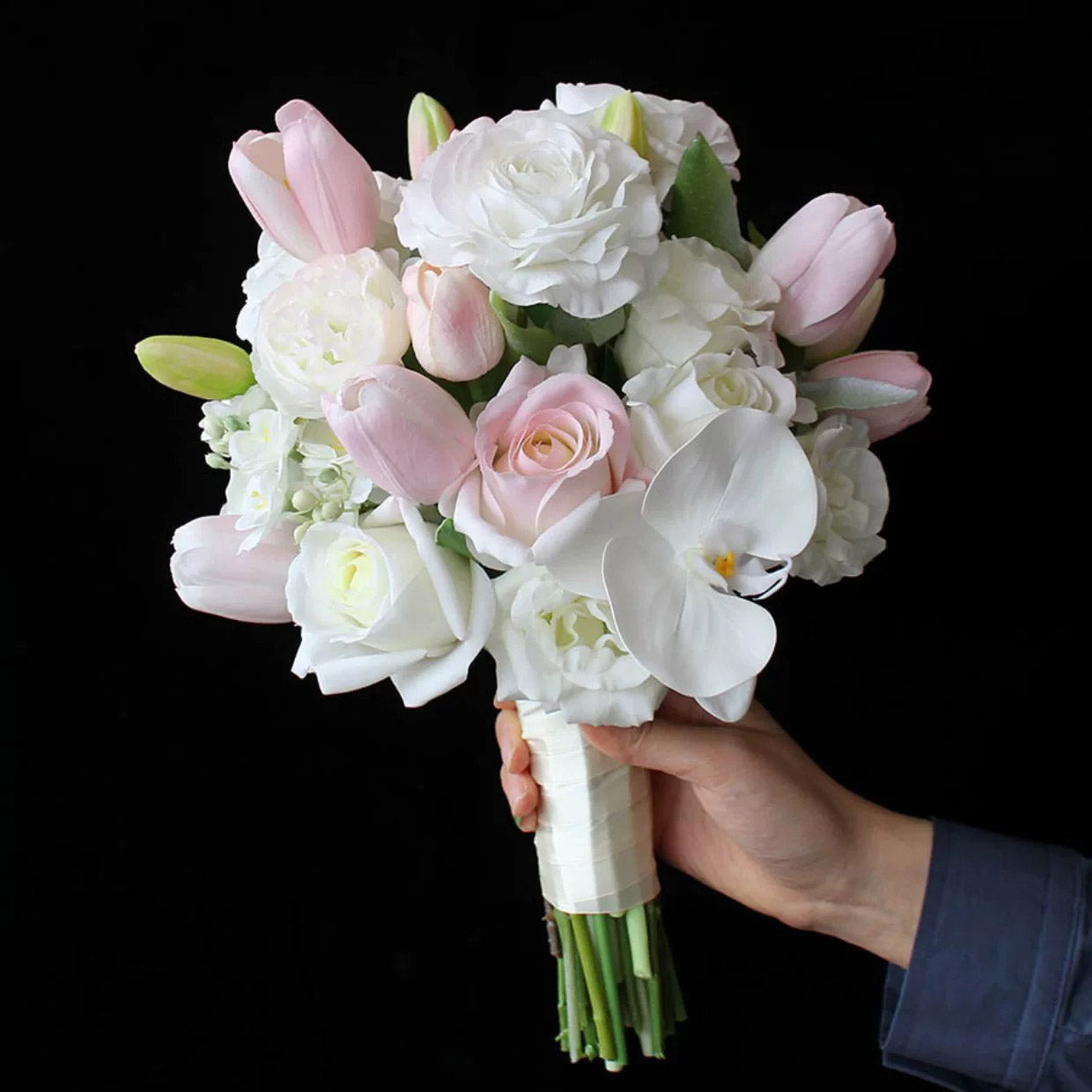 Roseytime Bride/Bridesmaid Bouquet in Light Pink Tulips Artificial Flowers