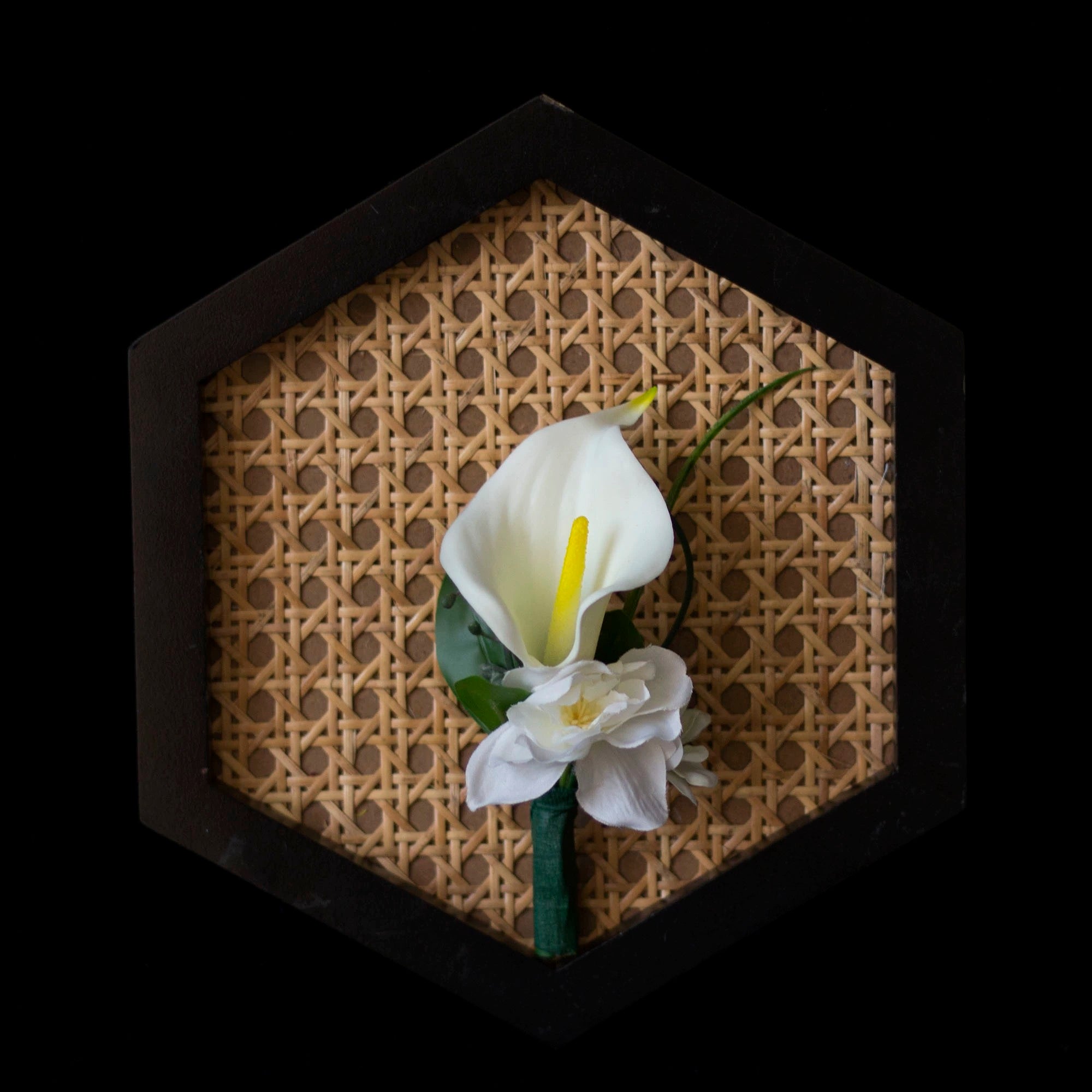 Roseytime White Calla Lily Boutonniere for Wedding RTBN025
