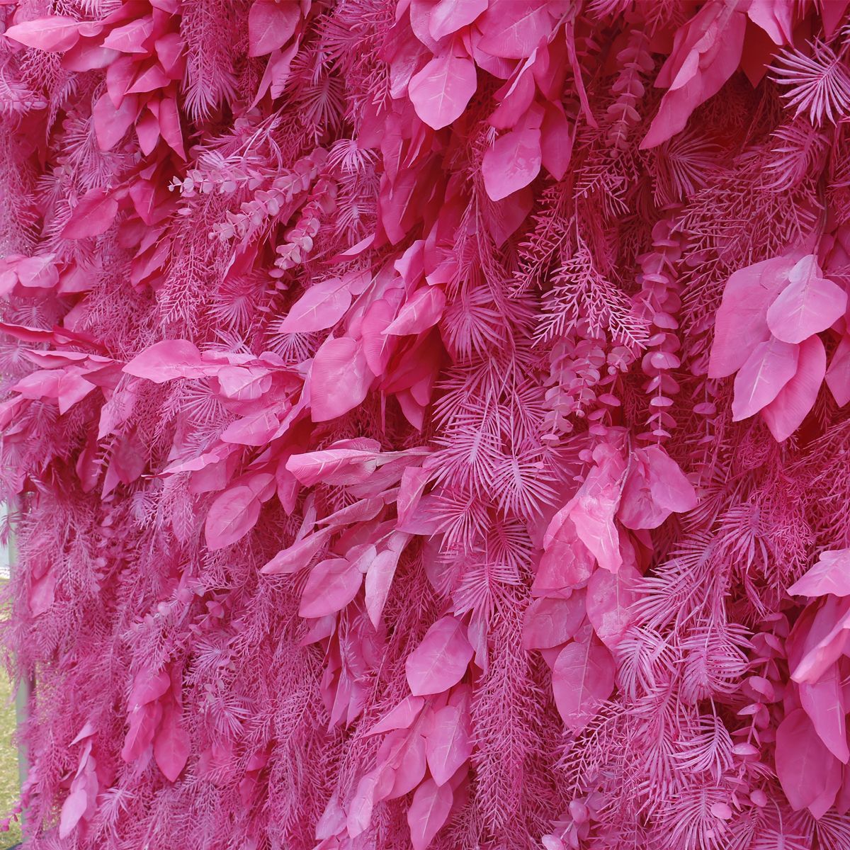 Roseytime 5D Hot Pink Pampas Wall Roll Up Fabric Back