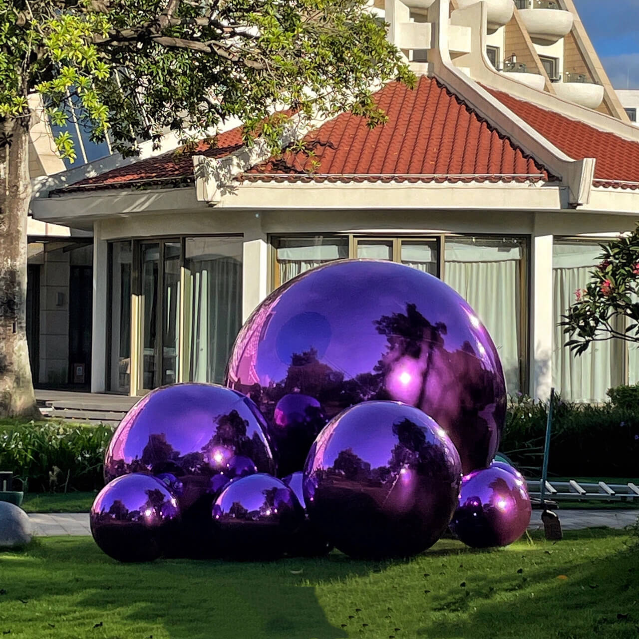 Roseytime Purple Big Shiny Inflatable Ball Reusable Giant Balloon Set