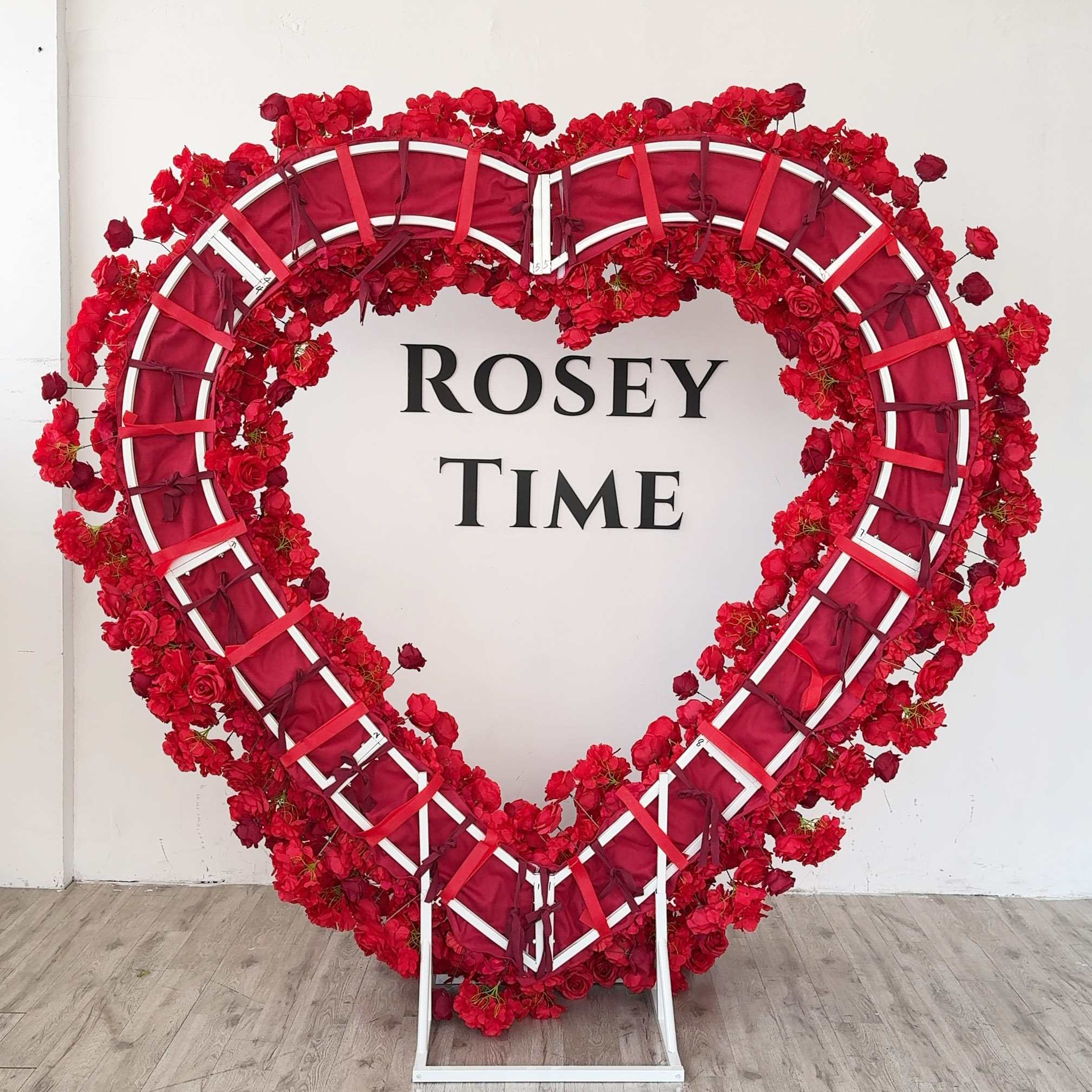 RoseyTime Red Heart Flower Arch Fabric Back With Frame #RTA391