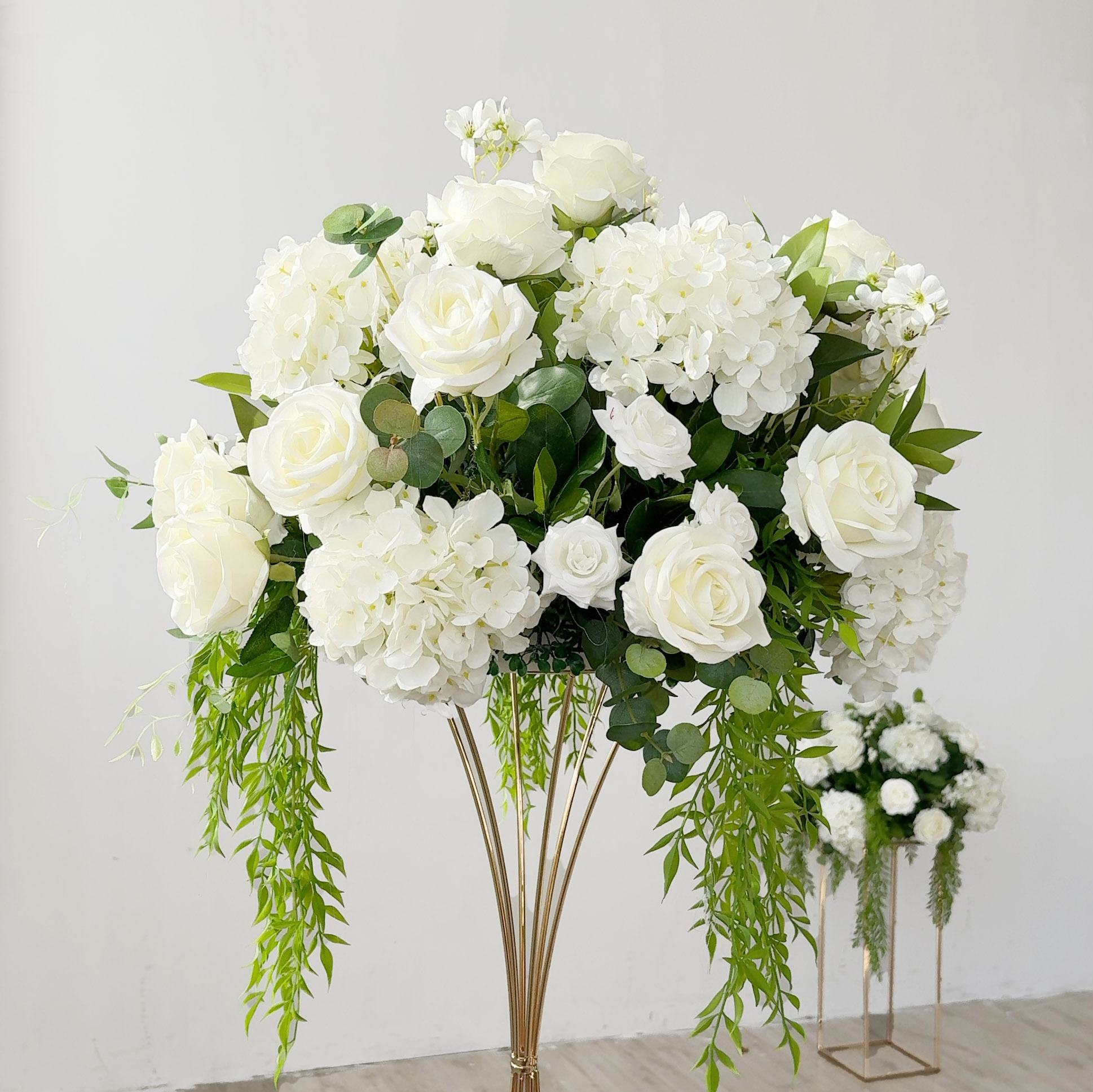 Roseytime White&Green Flower Ball #RTB098
