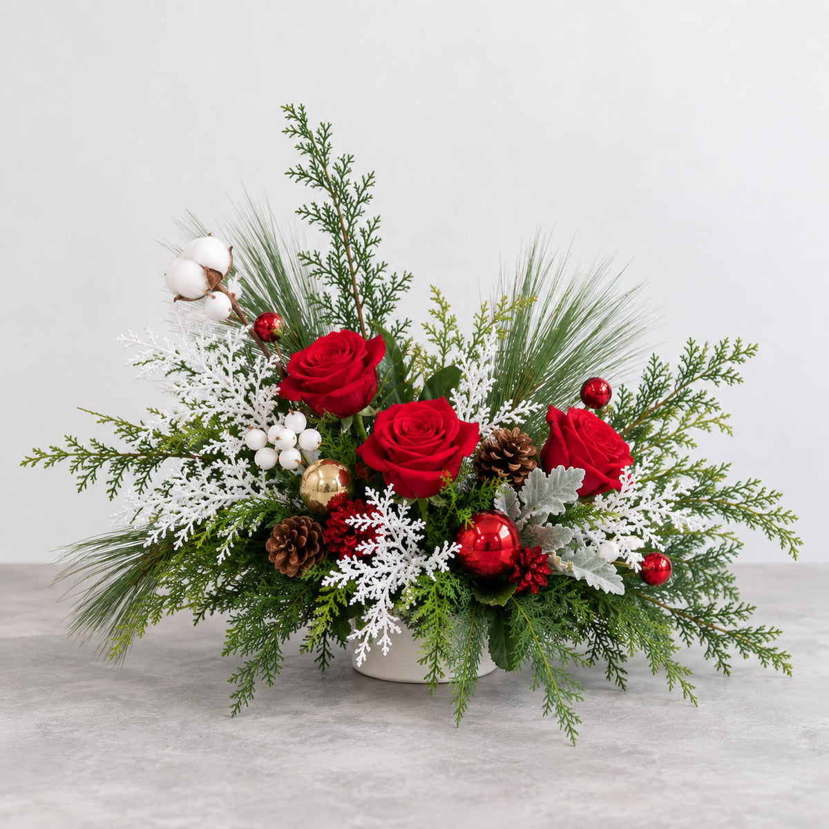 Roseytime Christmas Table Flower Arrangement #RTT047